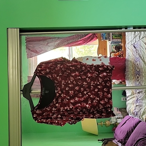 Velour Shirt - Picture 1 of 3